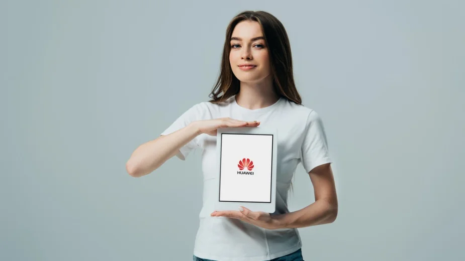 Huawei Wyklucza Mężczyzn! Warsztaty Tylko dla Kobiet w Imię 'Równości